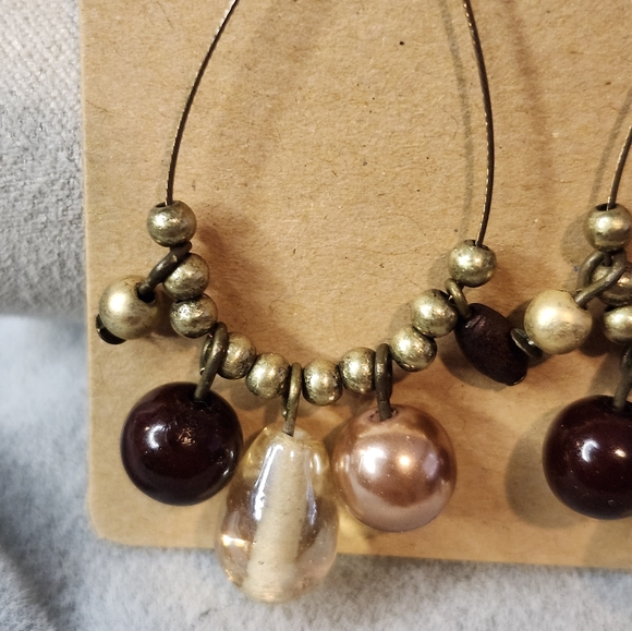 💚 3/$10 Gold and Brown Teardrop Wire Earrings - Picture 3 of 6